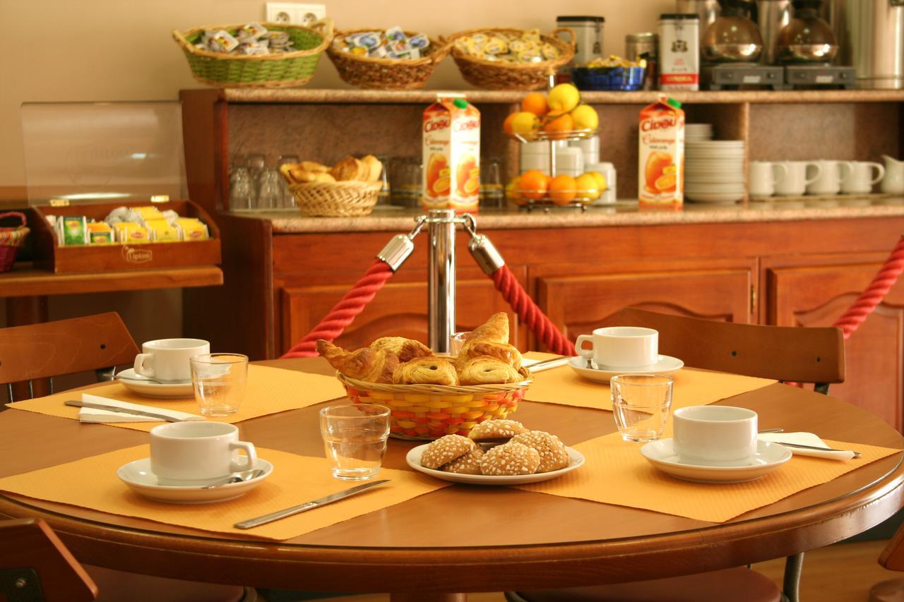 Hotel Le Dauphin Ajaccio  Ngoại thất bức ảnh