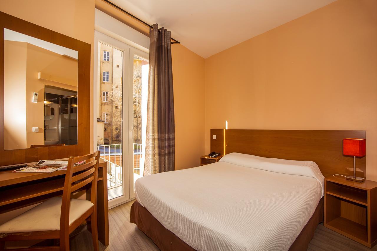 Hotel Le Dauphin Ajaccio  Ngoại thất bức ảnh